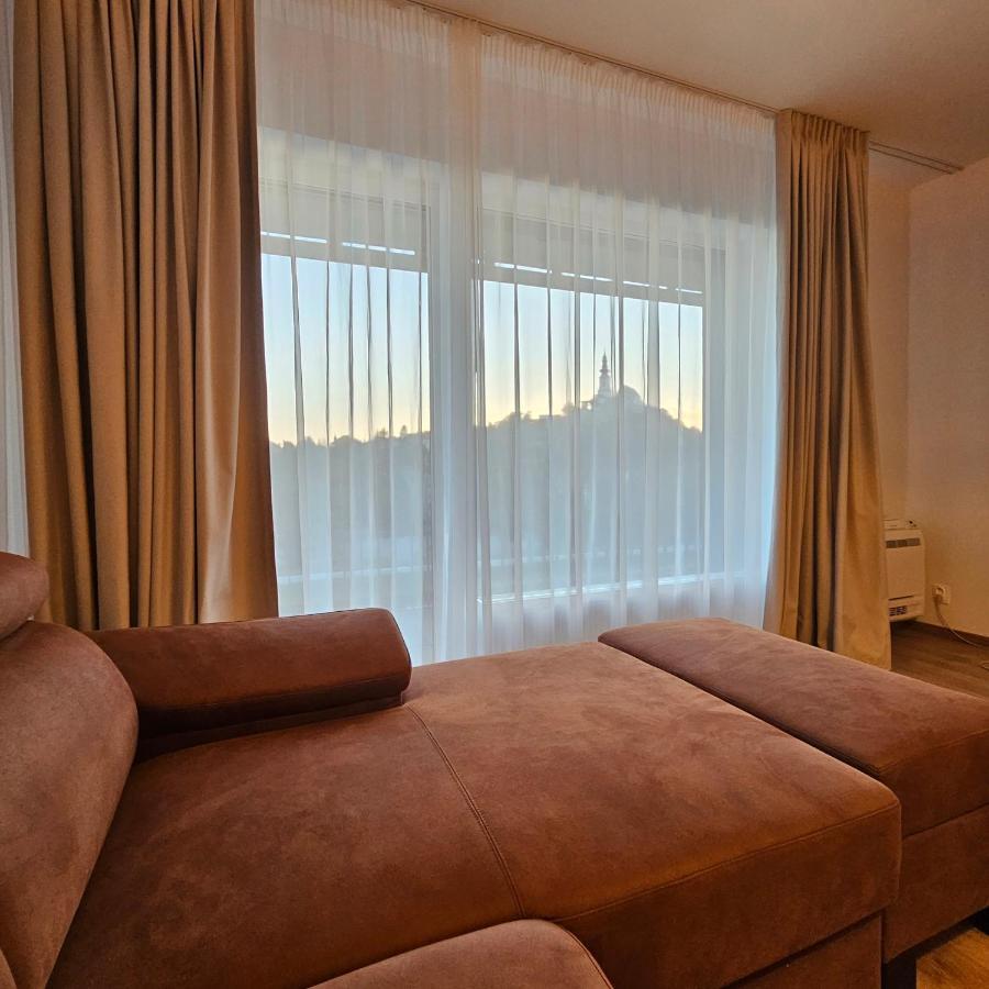Apartman Promenada นิตรา ภายนอก รูปภาพ
